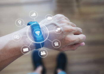 Fitness Wearable Tech Manages Our Health in Real Time
